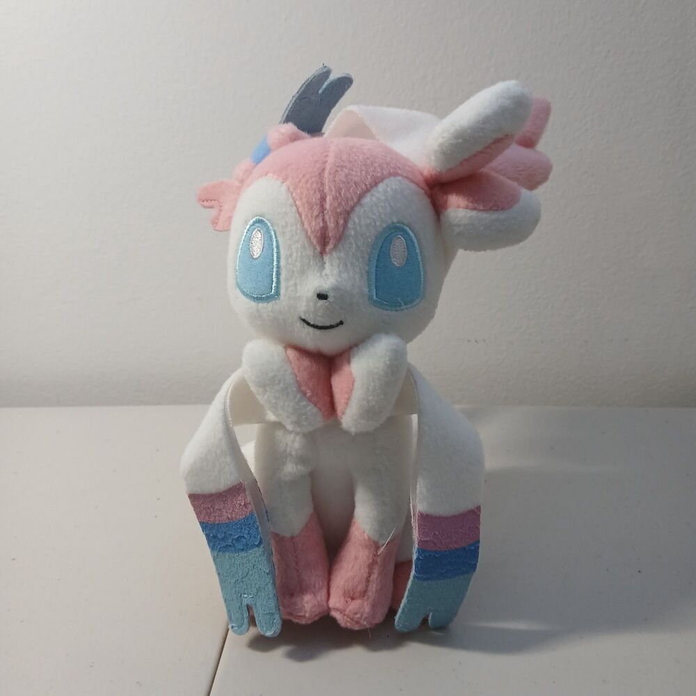Tomy Pokémon 2014 Sylveon 8" Stuffed Plush Animal Toy Doll Eevee Evolution 10"